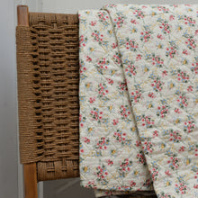 Load image into Gallery viewer, Emma Quilt Creme