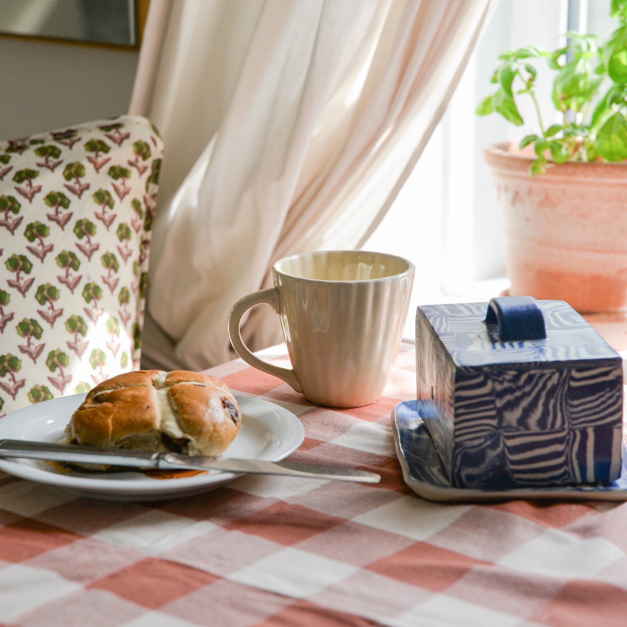 Latina Stoneware Mug / Beige