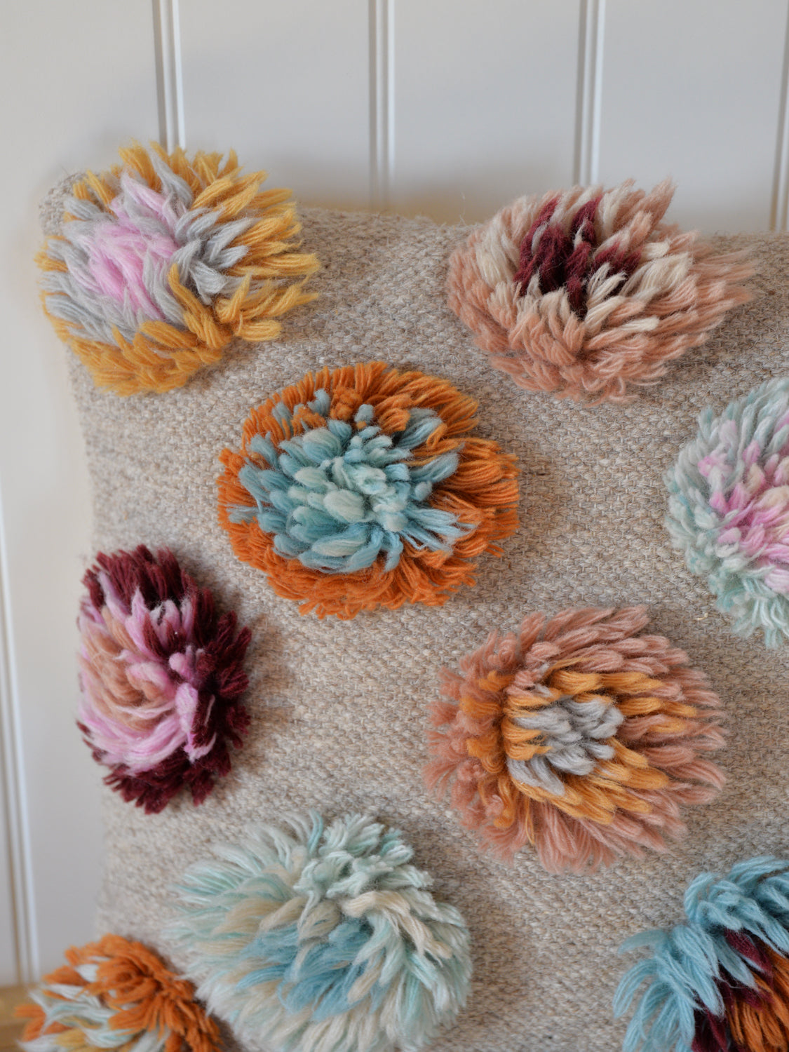 Somma Floral Tufted Cushion / Wool