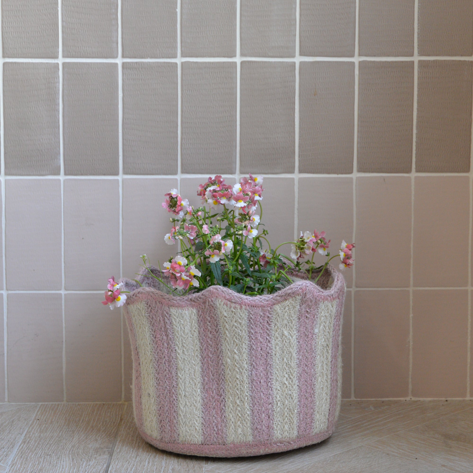 Braided Tulip Baskets / Colours