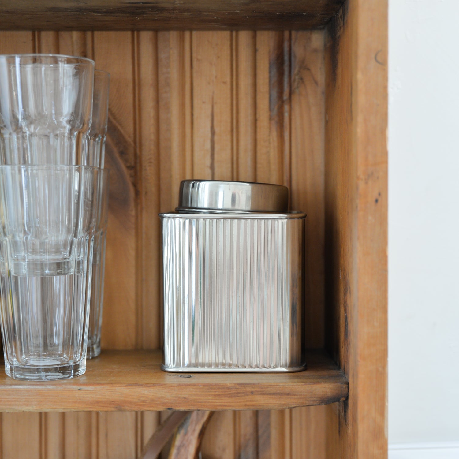 Metal Tea Tin / 15cm