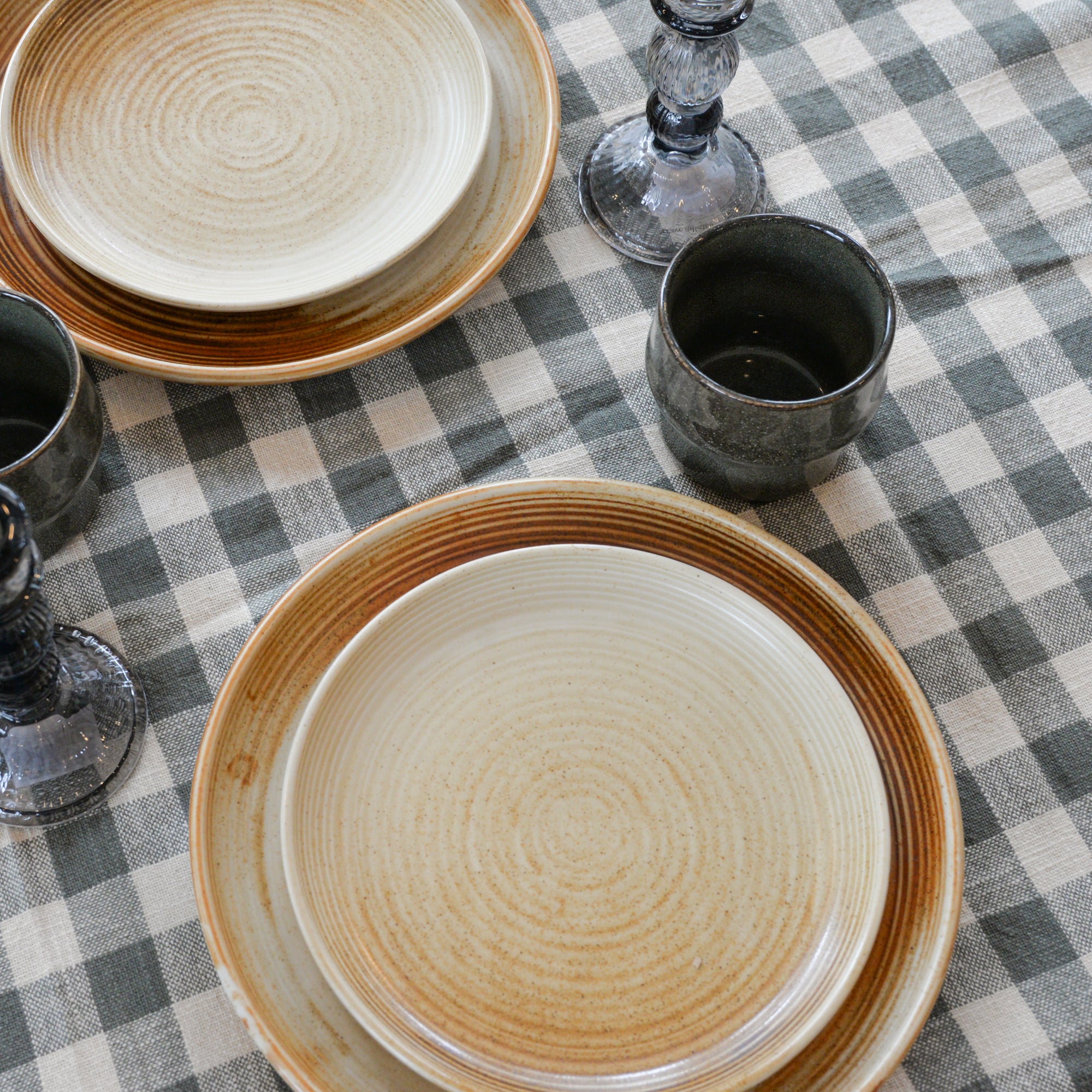 HKliving Chef Ceramics: Rustic Plates