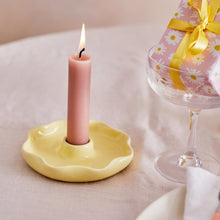 Load image into Gallery viewer, Scallop Candle Holder