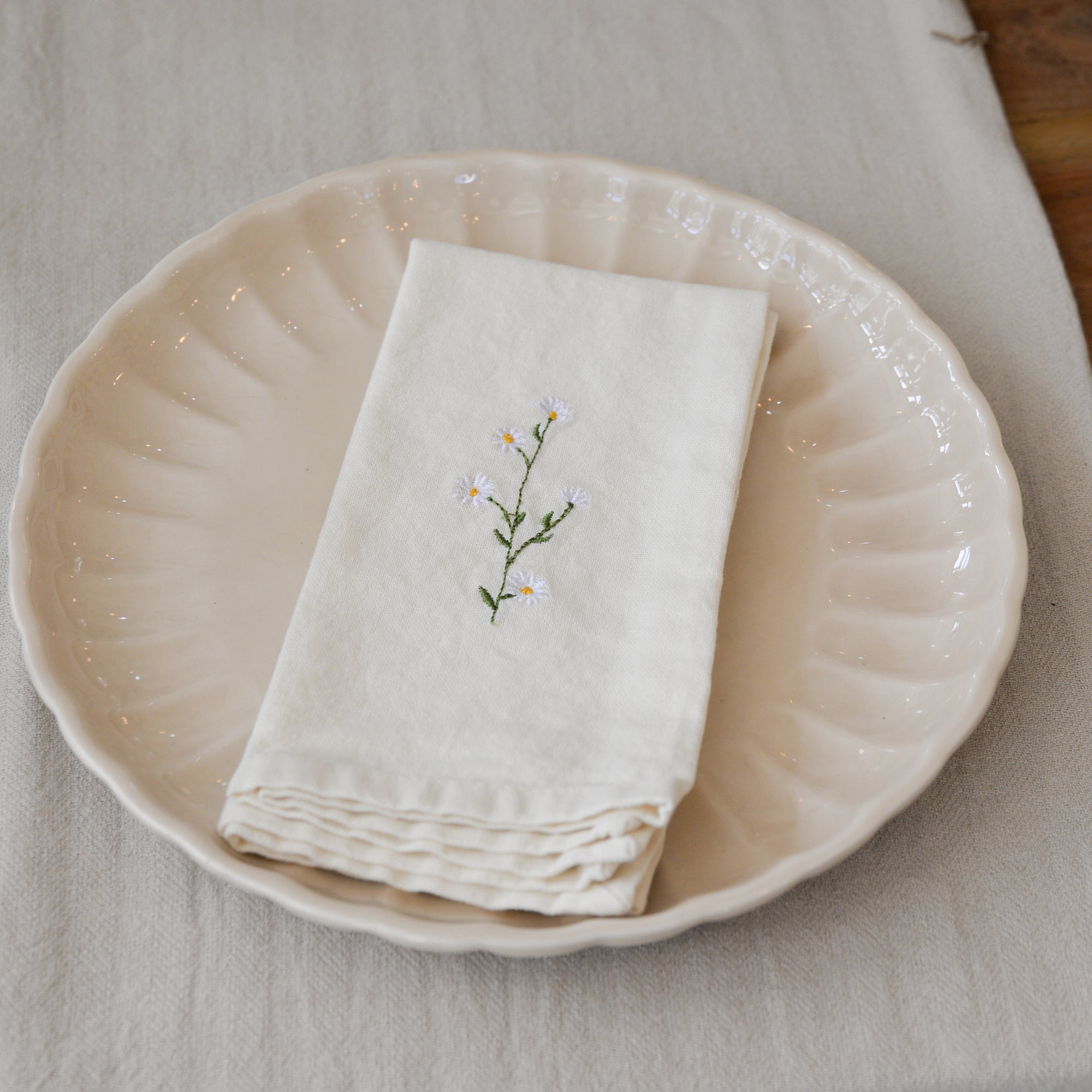 Daisy Embroidered Floral Napkin