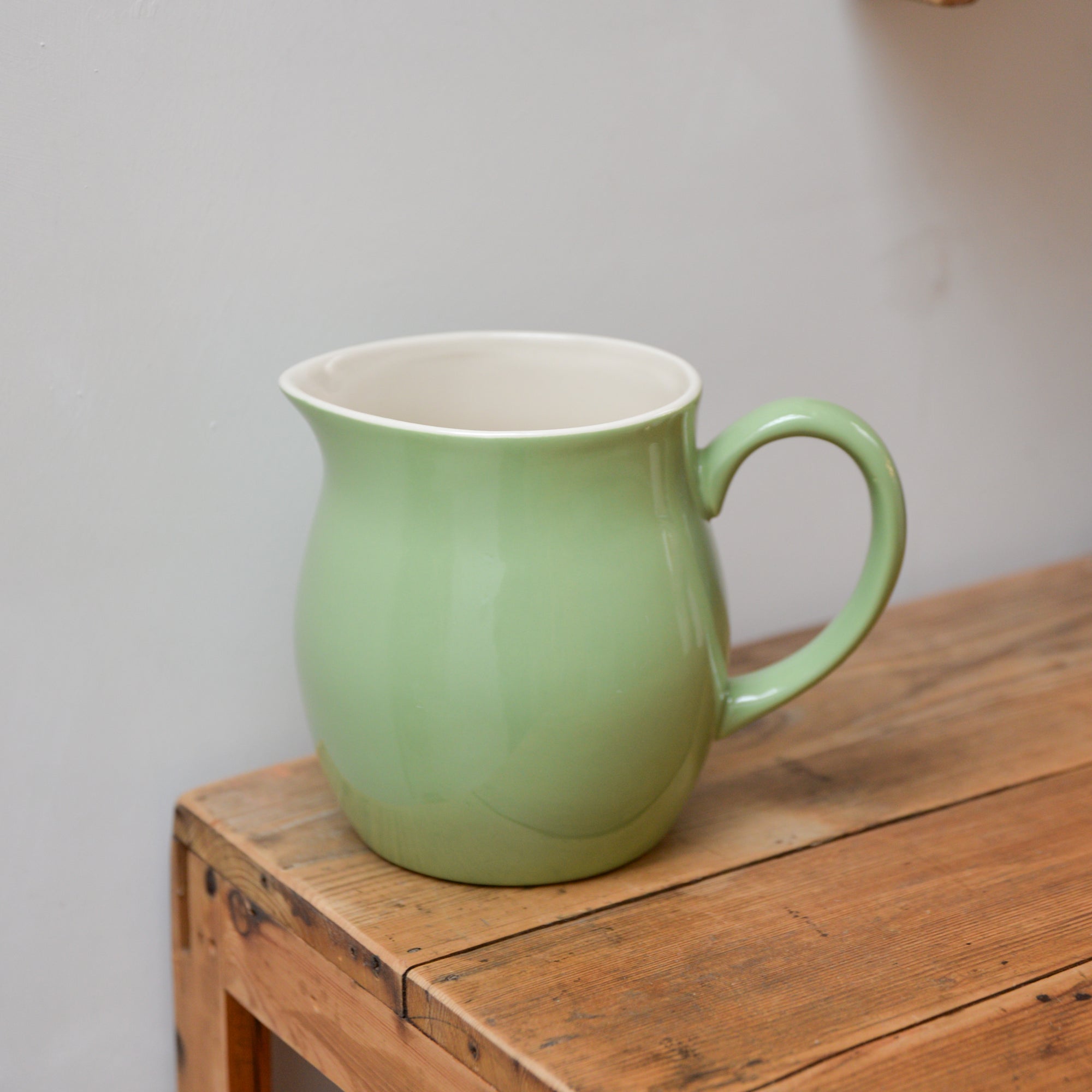 Mint Ceramic Water Jug / 2.5l