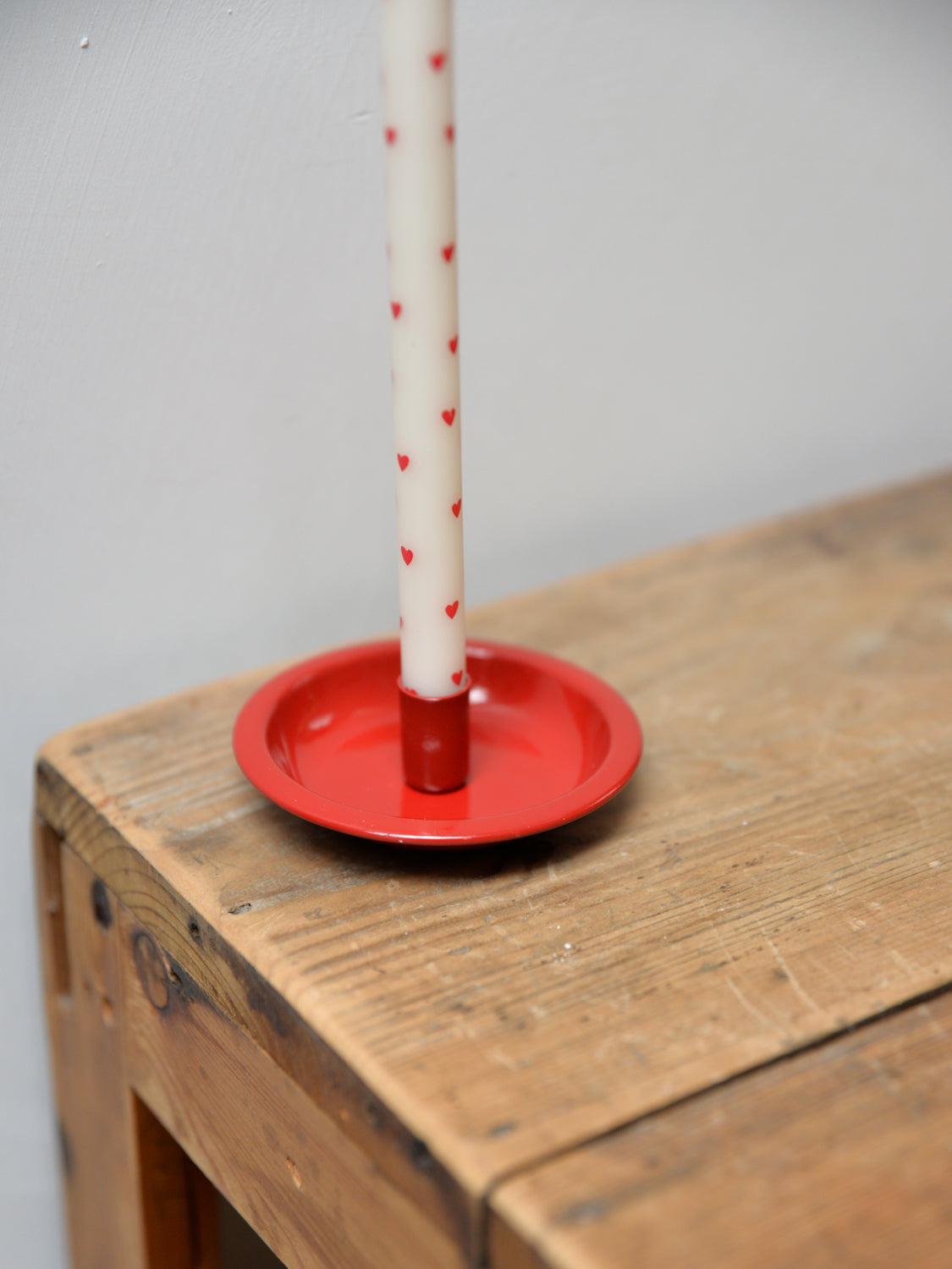 Red Enamel Candle Holder For Taper Candle 1.3cm