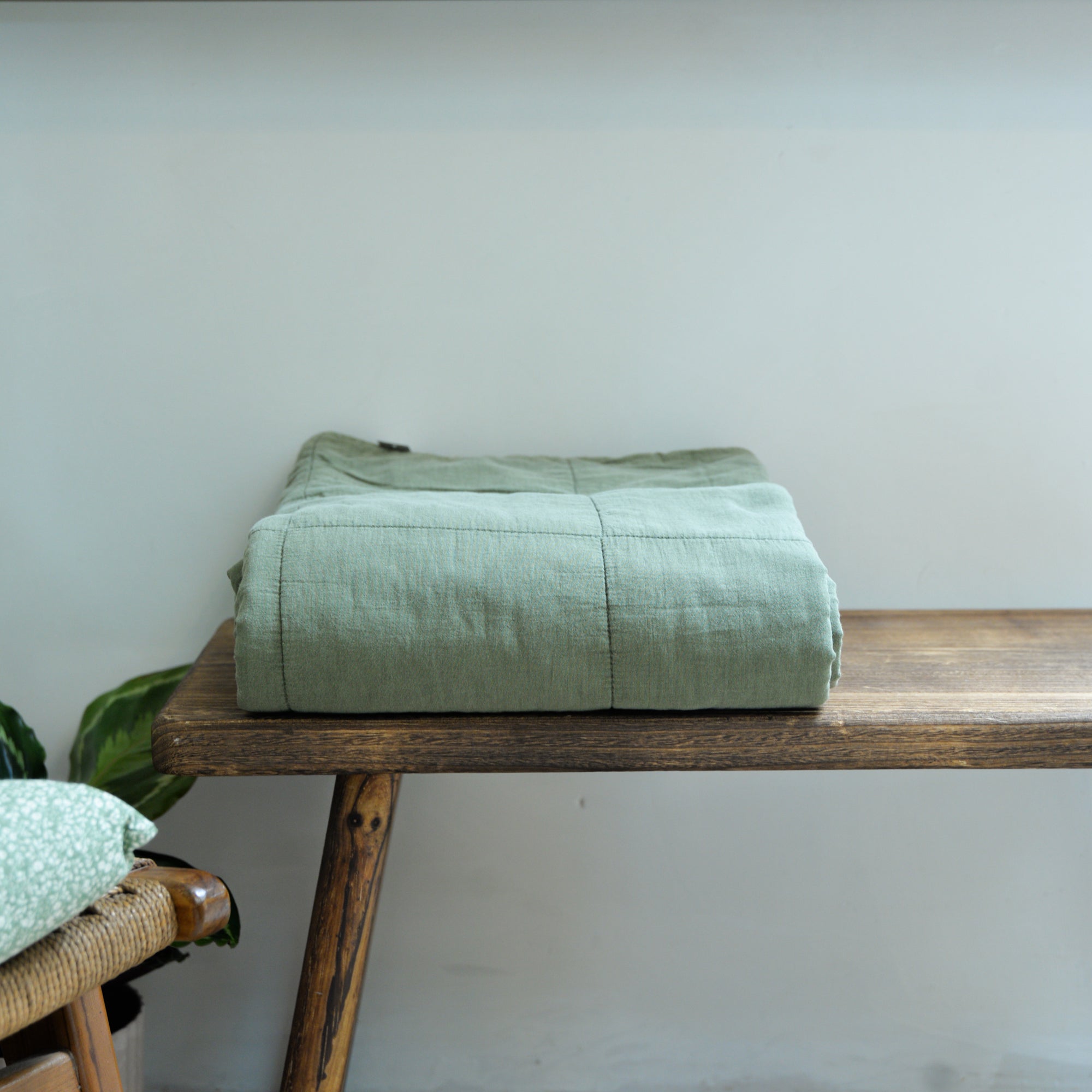 Vintage Quilt in Olive / 130 x 180