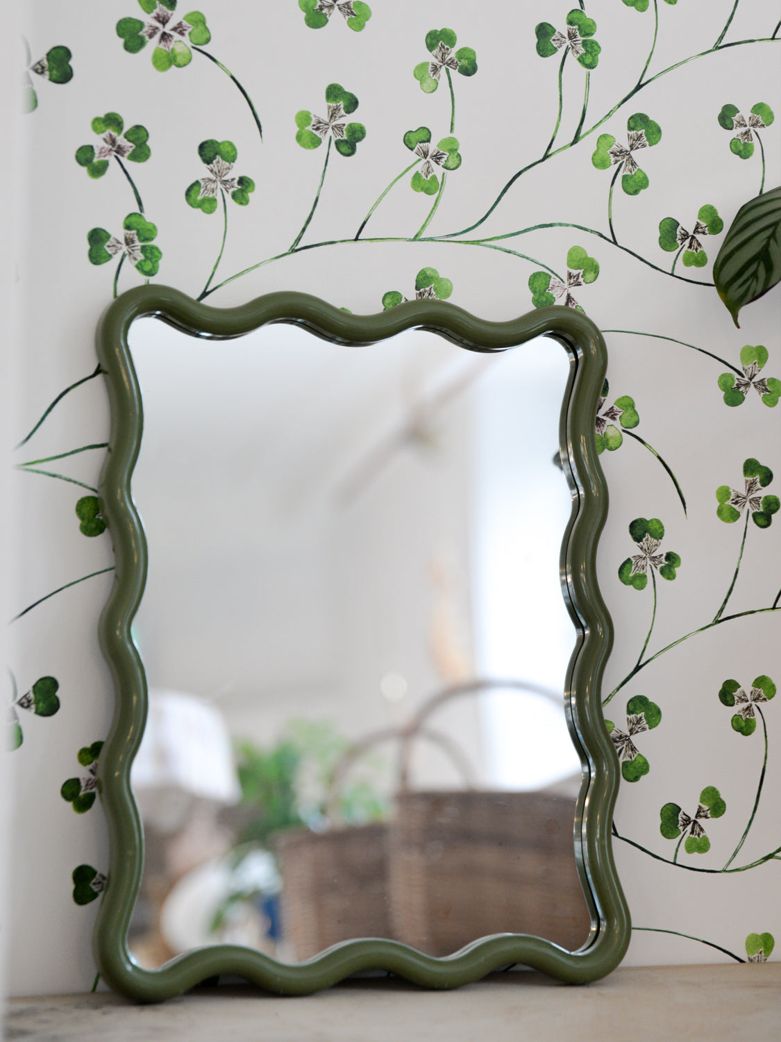 Small Wavy Rectangular Mirror / Khaki
