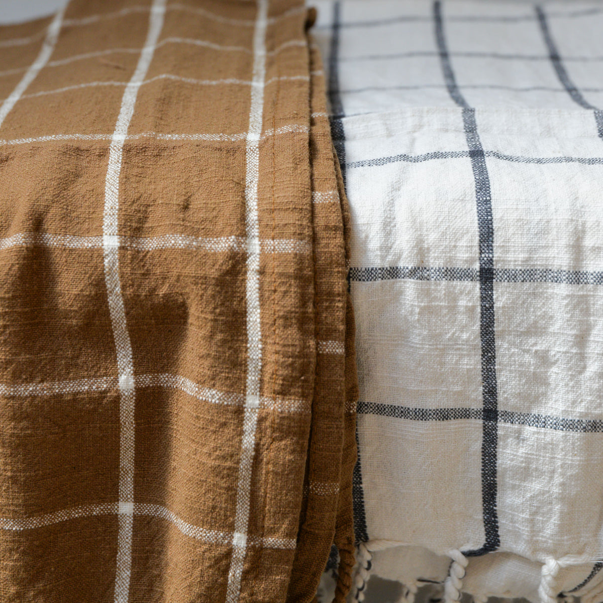 OyOy Living Gobi Pack of Two Tea Towel Set Camel/OffWhite Mon Pote