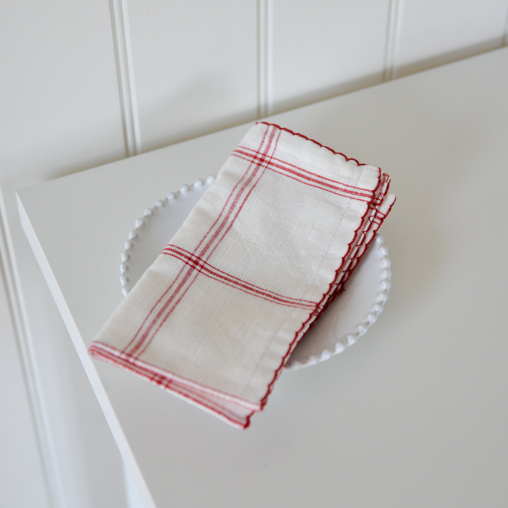 Napkin Alma Check / White and Red