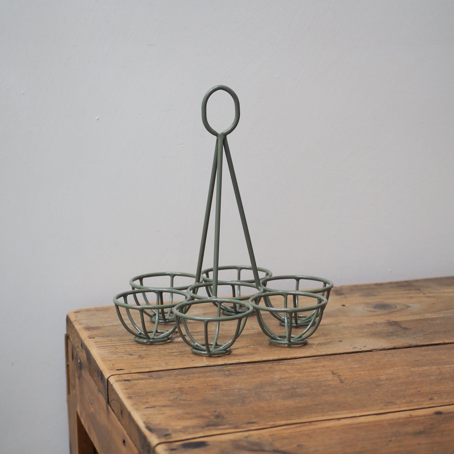 Painted Wire Egg Stand / Small