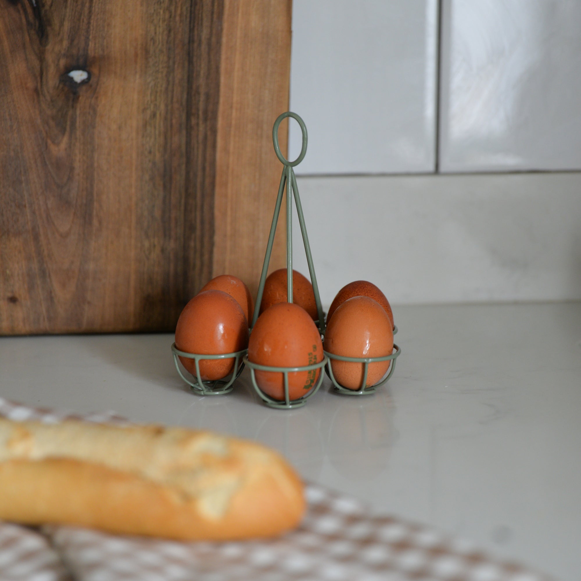 Painted Wire Egg Stand / Small