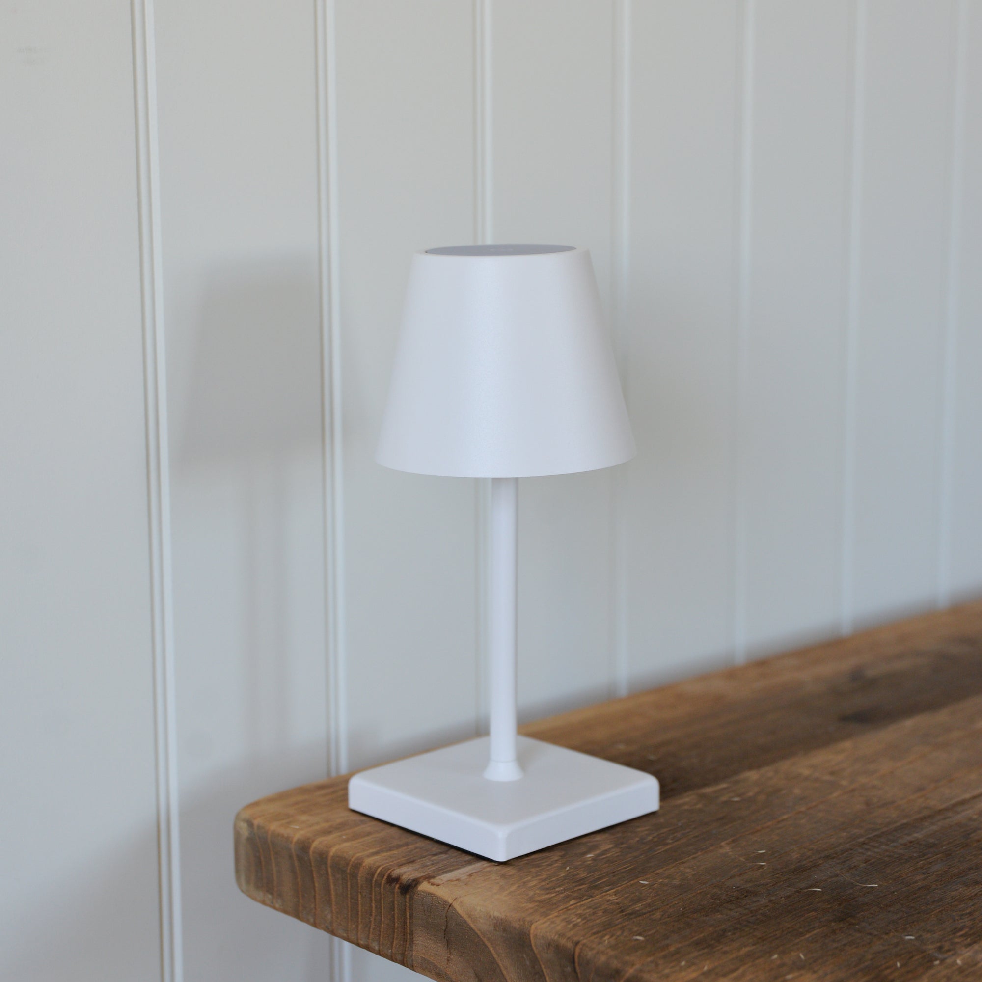 Siena Rechargeable LED Table Lamp / White