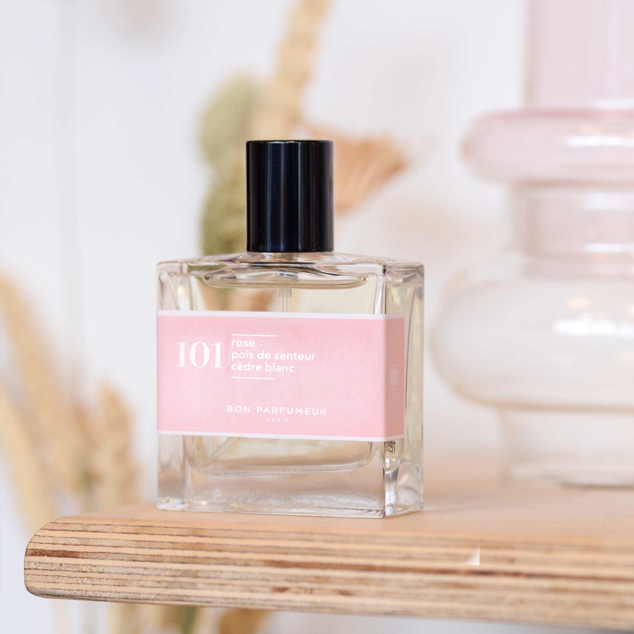 101: Rose, Sweet Pea, White Cedar – Mon Pote
