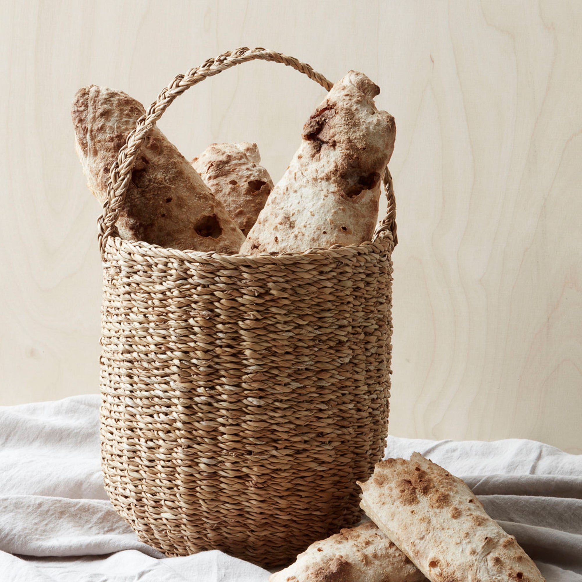 Seagrass Natural Basket with Handle