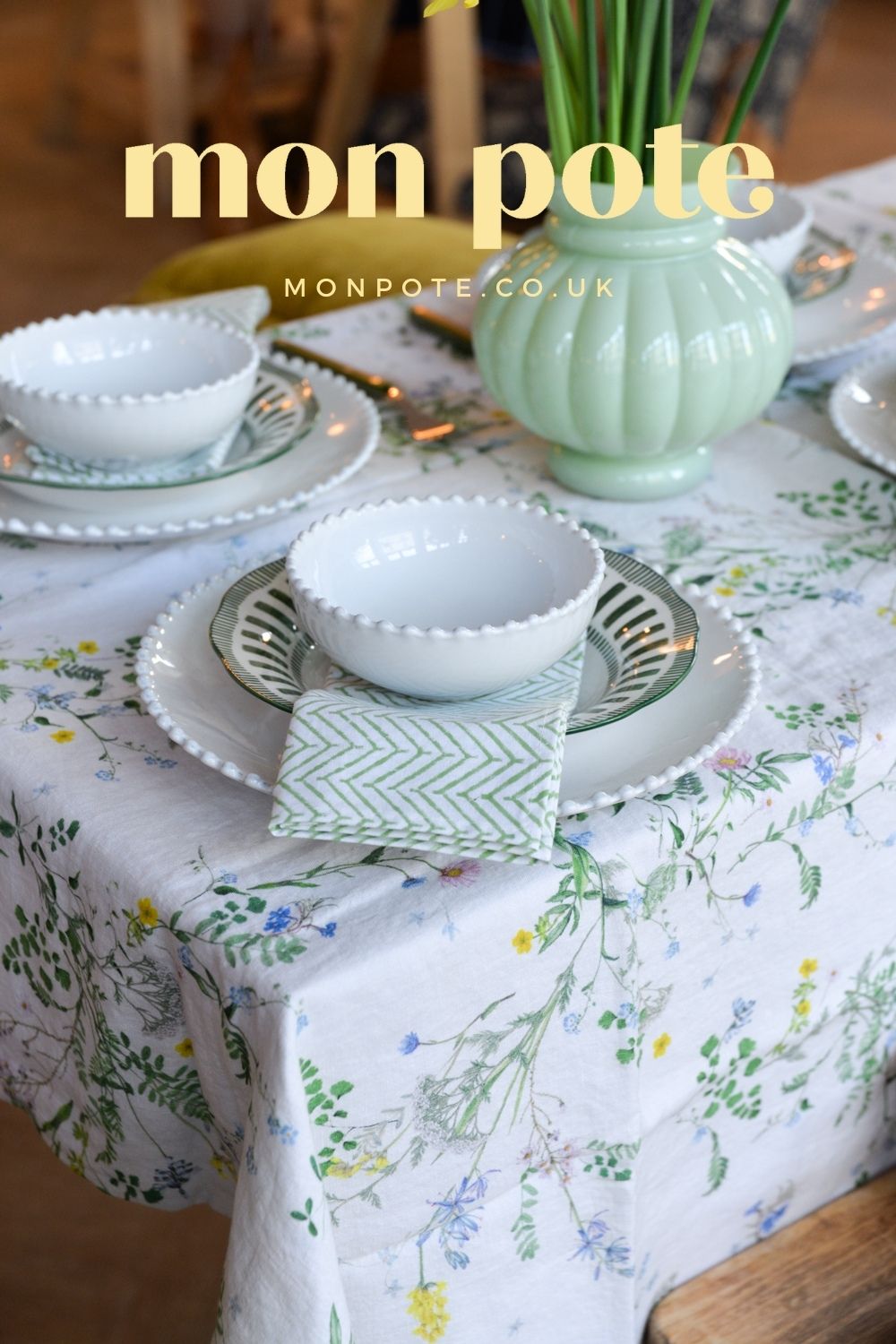 Spring Posy Tablescape – Mon Pote