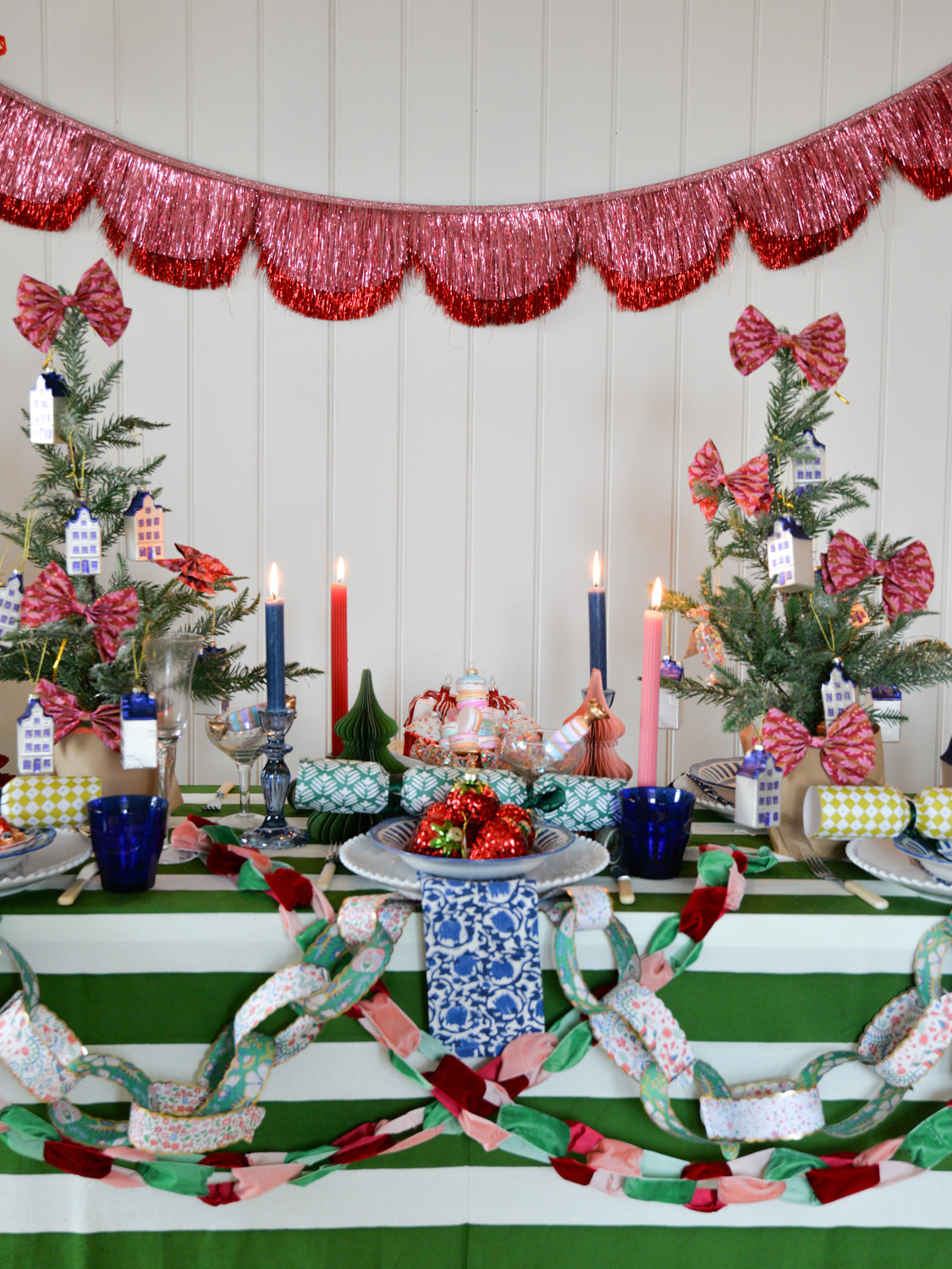 Colourful Christmas Table Ideas