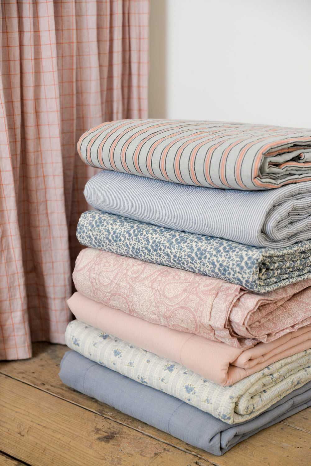 Vintage Style Patterned Quilts for Autumn
