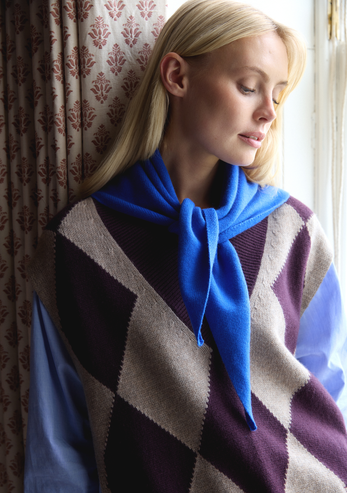 Merino Triangle Scarf / Cobalt Blue