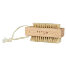 Load image into Gallery viewer, Nail Brush / Beech Wood