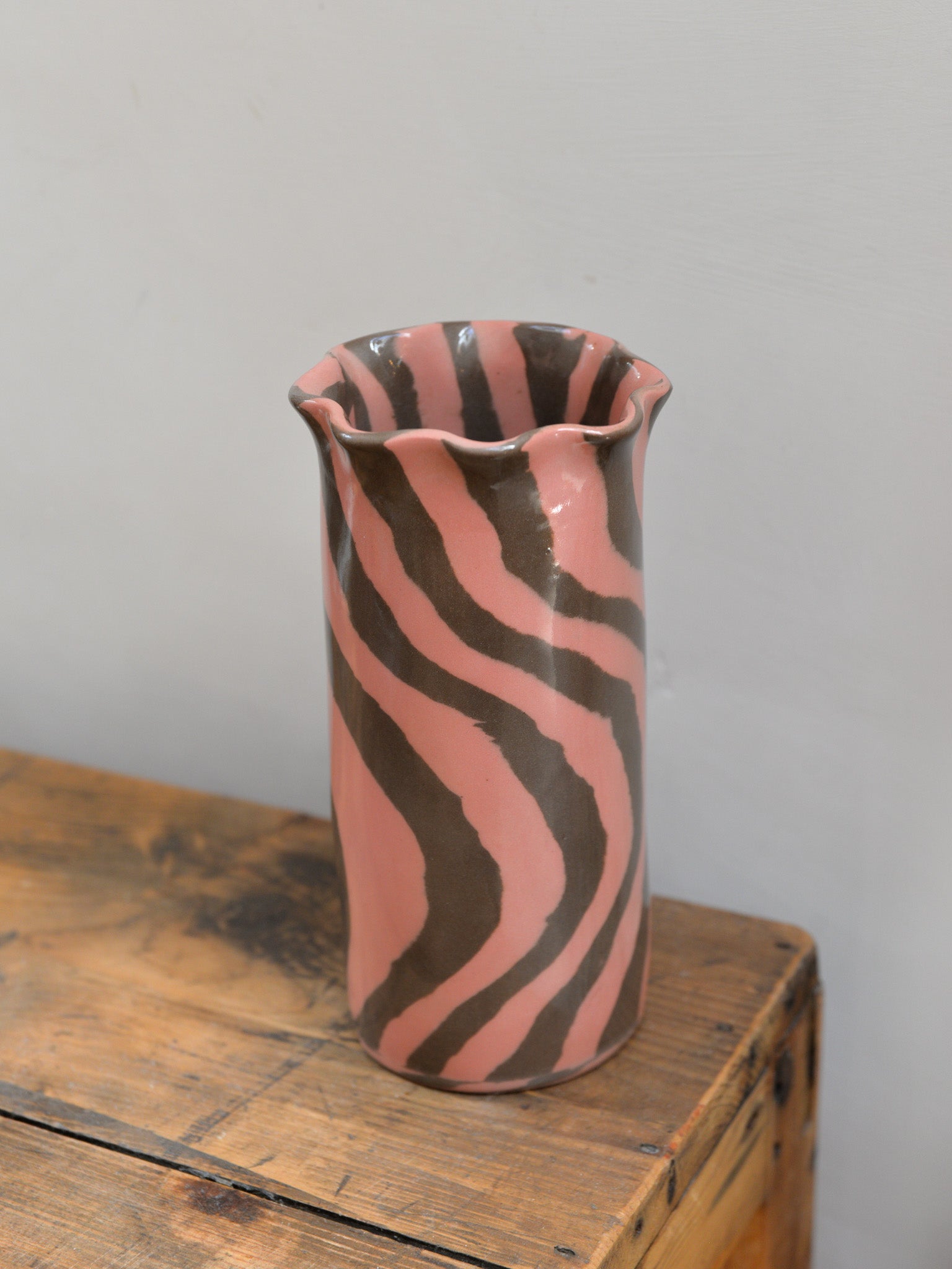 Scalloped Marble Pink Vase / Large