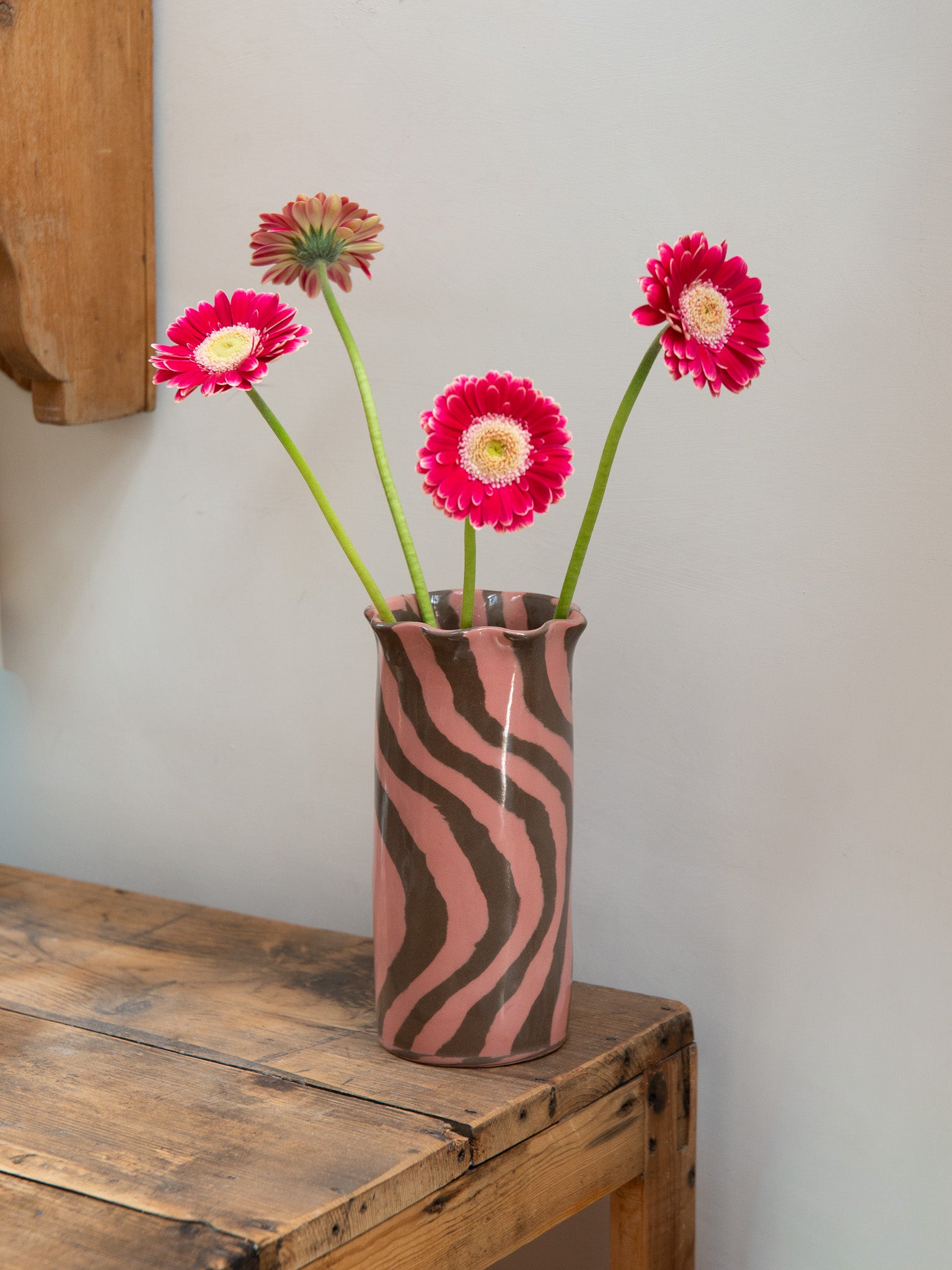 Scalloped Marble Pink Vase / Large
