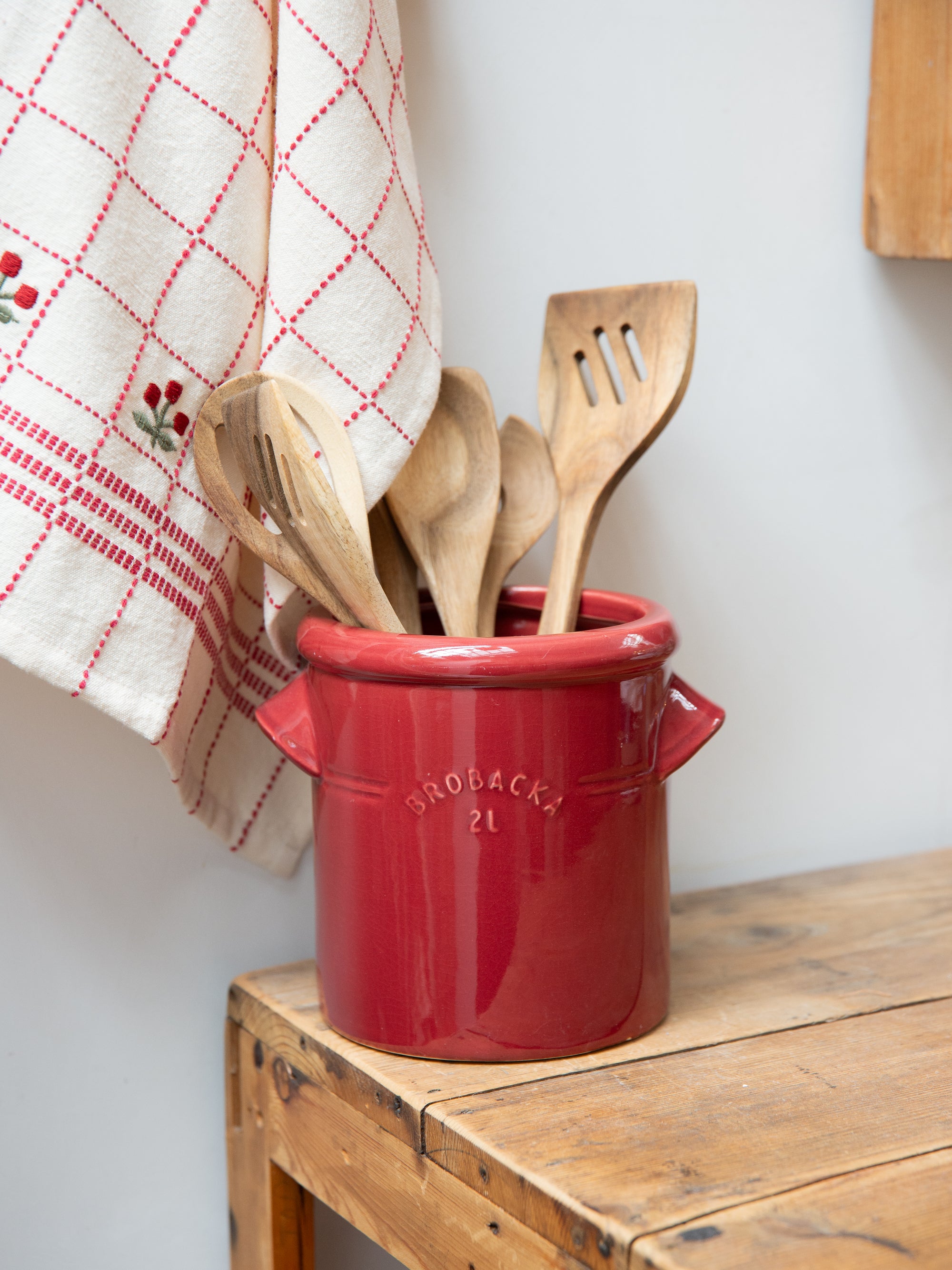 Rustic Utensil Pot with Handles / Burgundy