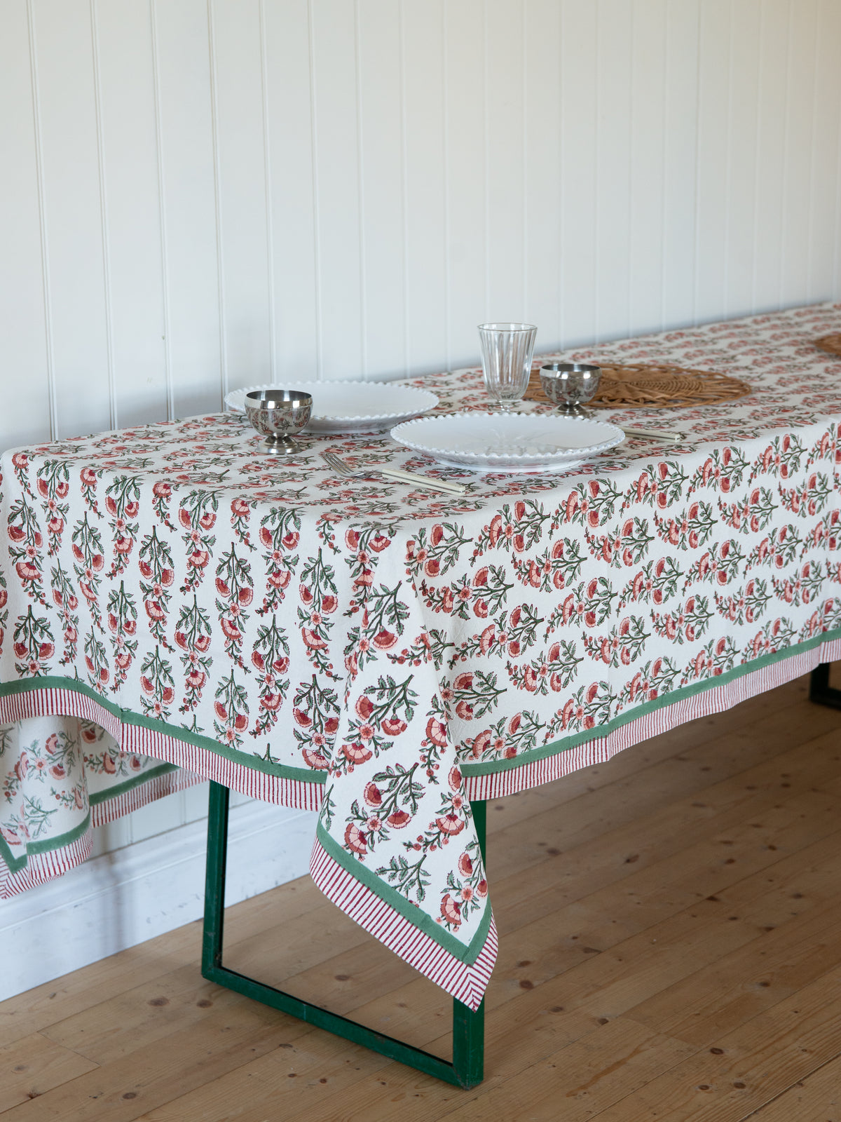 Red and Green Floral Festive Table Cloth
