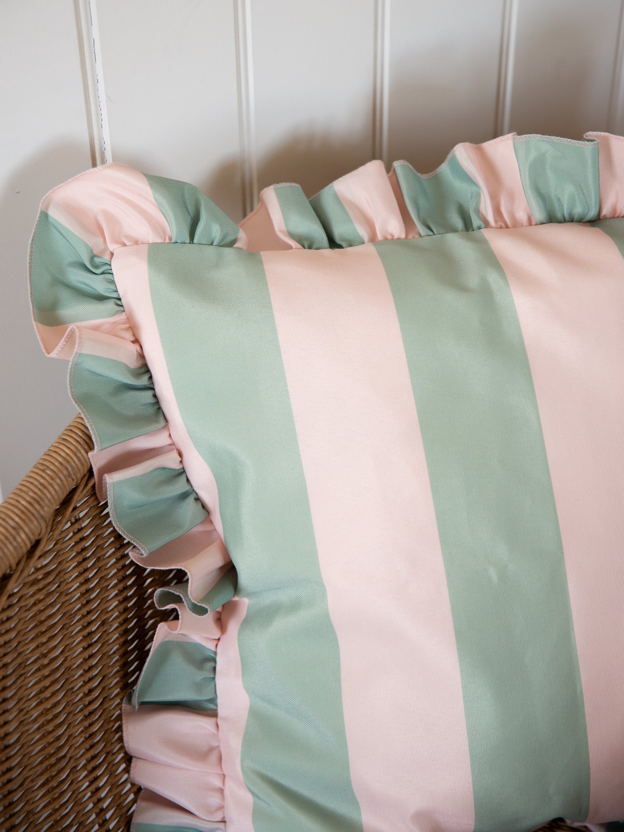 Outdoor  Striped Ruffle Cushion Cover / Green &amp; Pink / 45 x 45 cm
