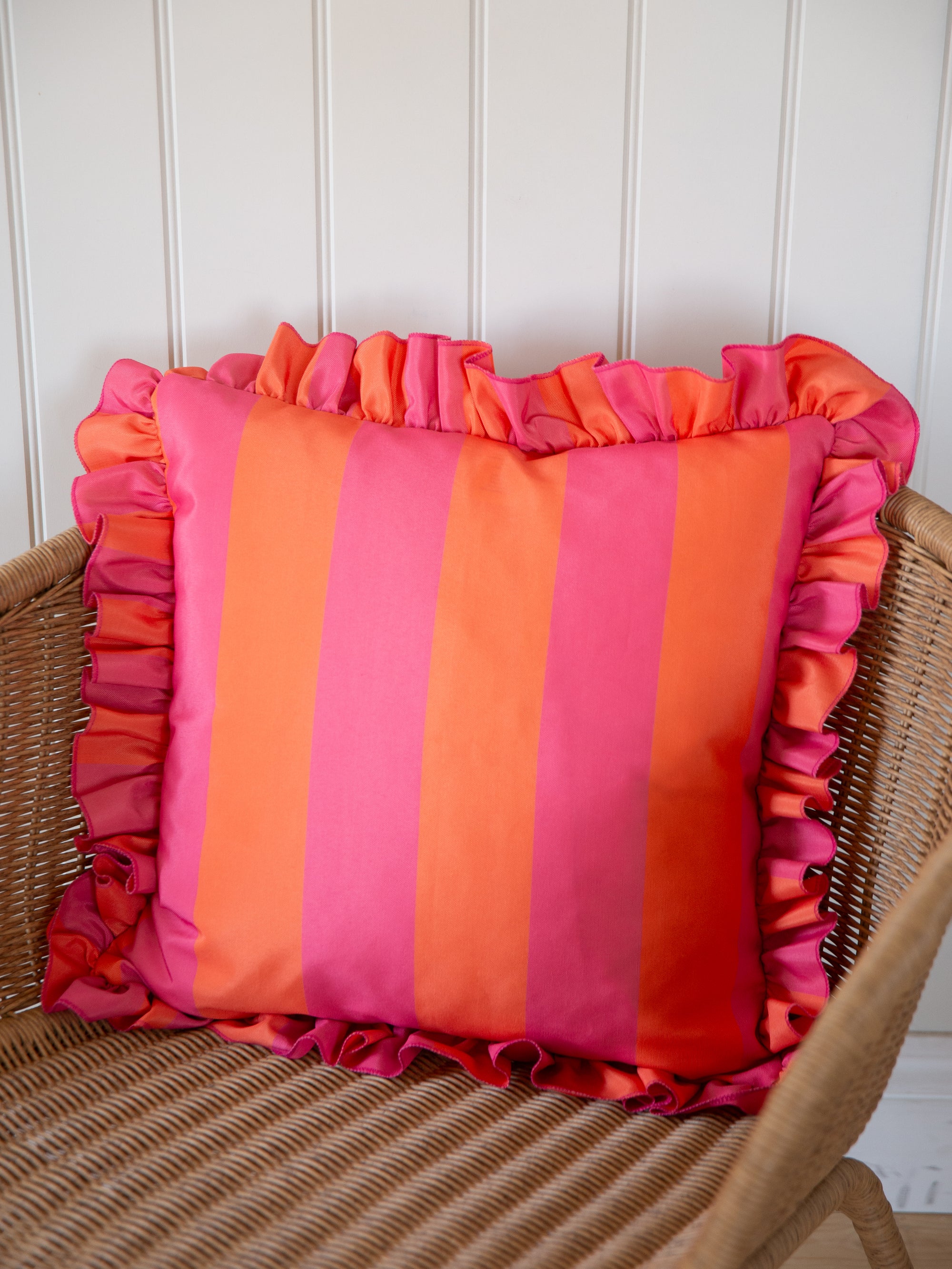 Outdoor  Striped Ruffle Cushion Cover / Pink &amp; Orange / 45 x 45 cm