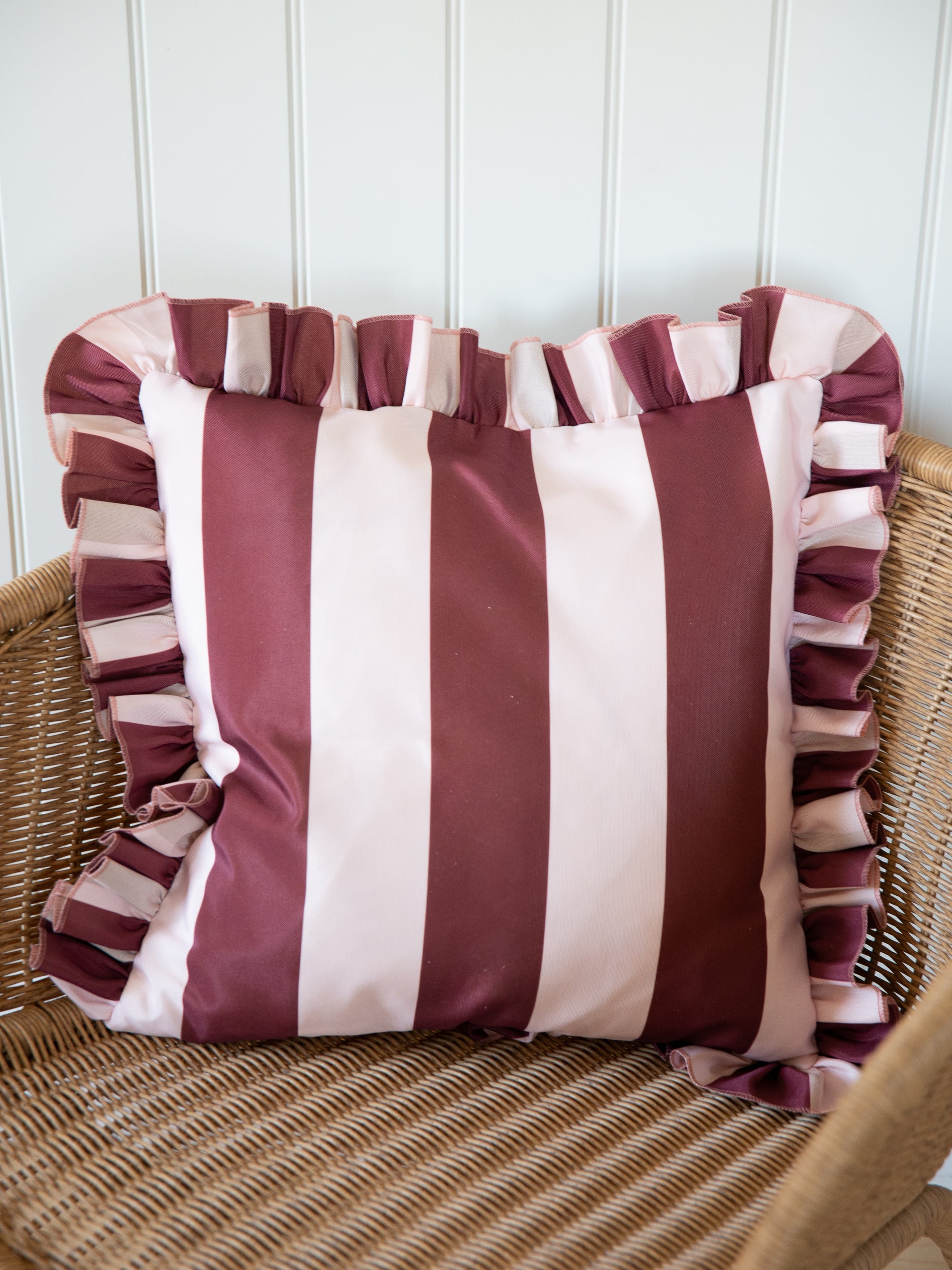 Outdoor Striped Ruffle Cushion Cover /  Burgundy &amp; Pink / 45 x 45 cm