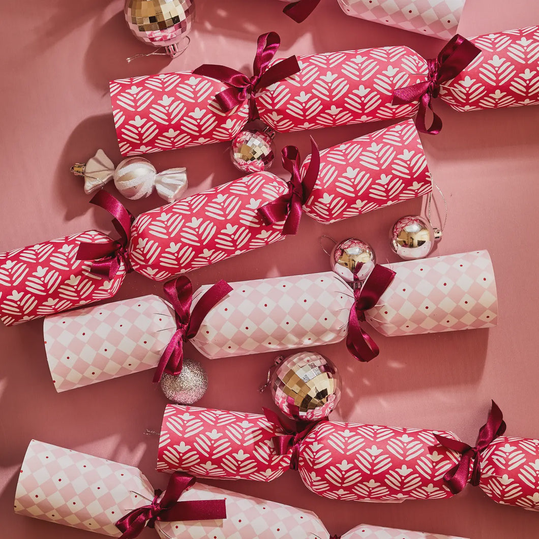 DIY Festive Crackers / Pink