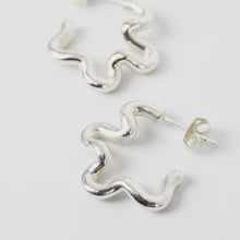 Load image into Gallery viewer, Wiggle Silver Earrings / Medium