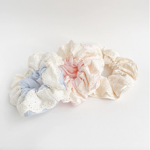 Broderie Anglaise Scrunchie / Colours