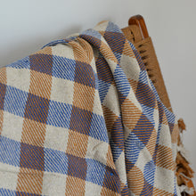 Load image into Gallery viewer, Checkered Throw / Brown Blue