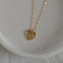 Load image into Gallery viewer, Hortense Heart Charm Layered Necklace / Gold