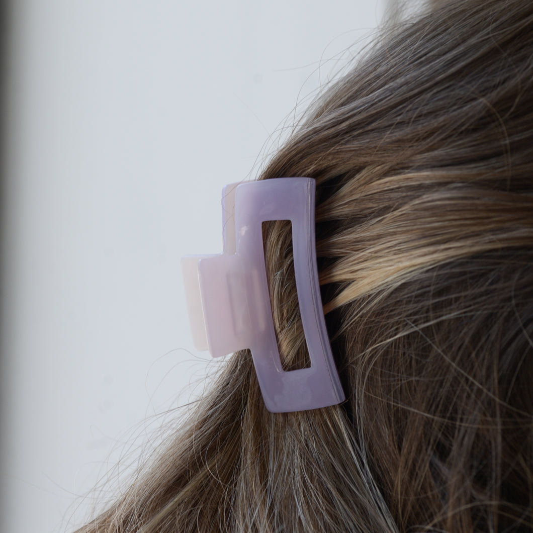 Melia Resin Bulldog Hairclip