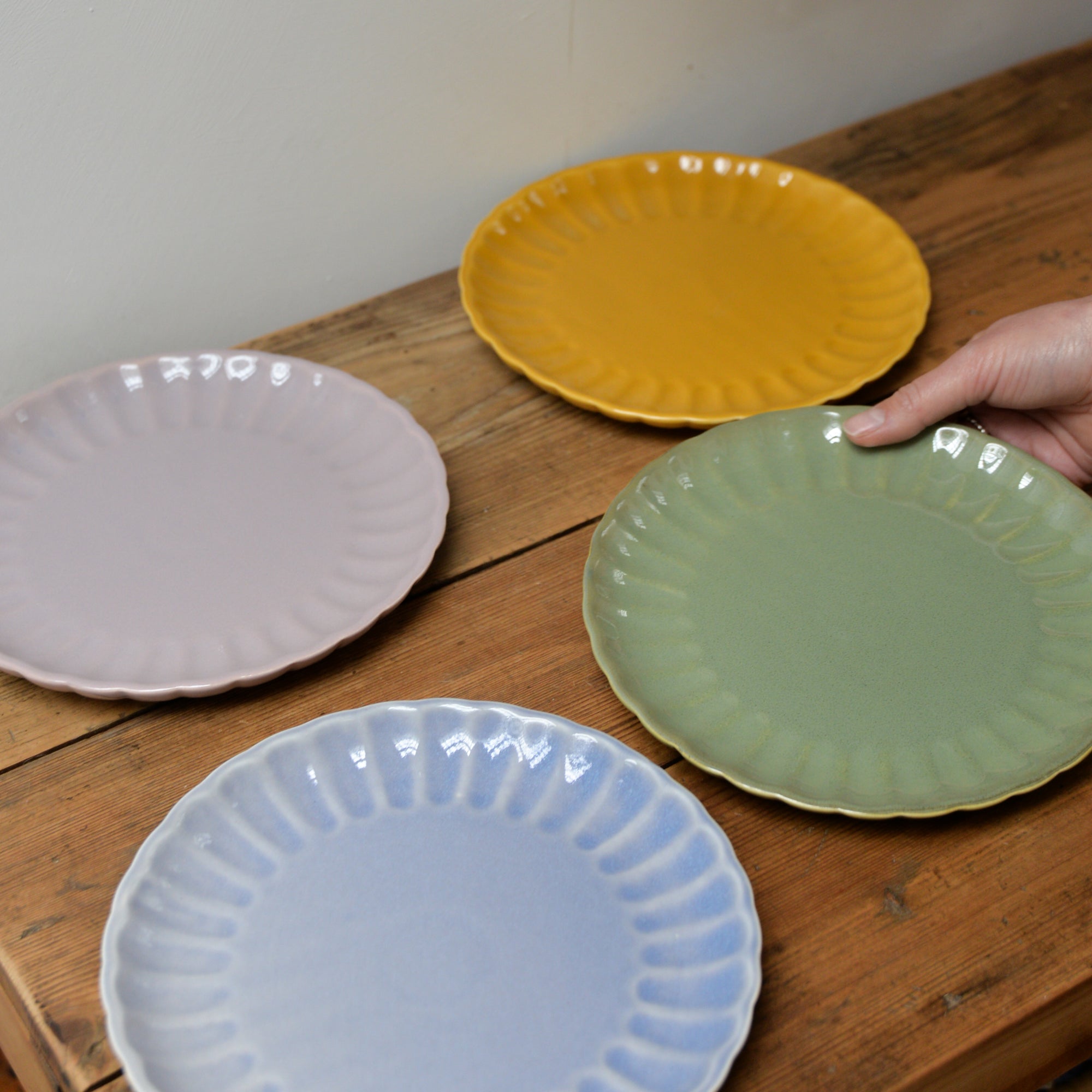 Scalloped Lunch Plate 20cm / Green