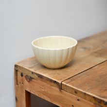 Load image into Gallery viewer, Scalloped Bowl / Beige