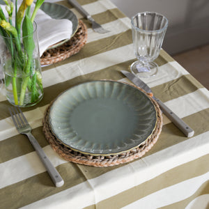 Scalloped Plate / Green