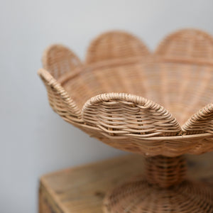 Rattan Scalloped Bowl on Foot / 22cm