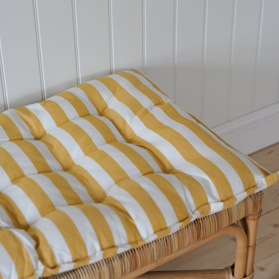 Yellow and White Striped Mattress / 55x155cm