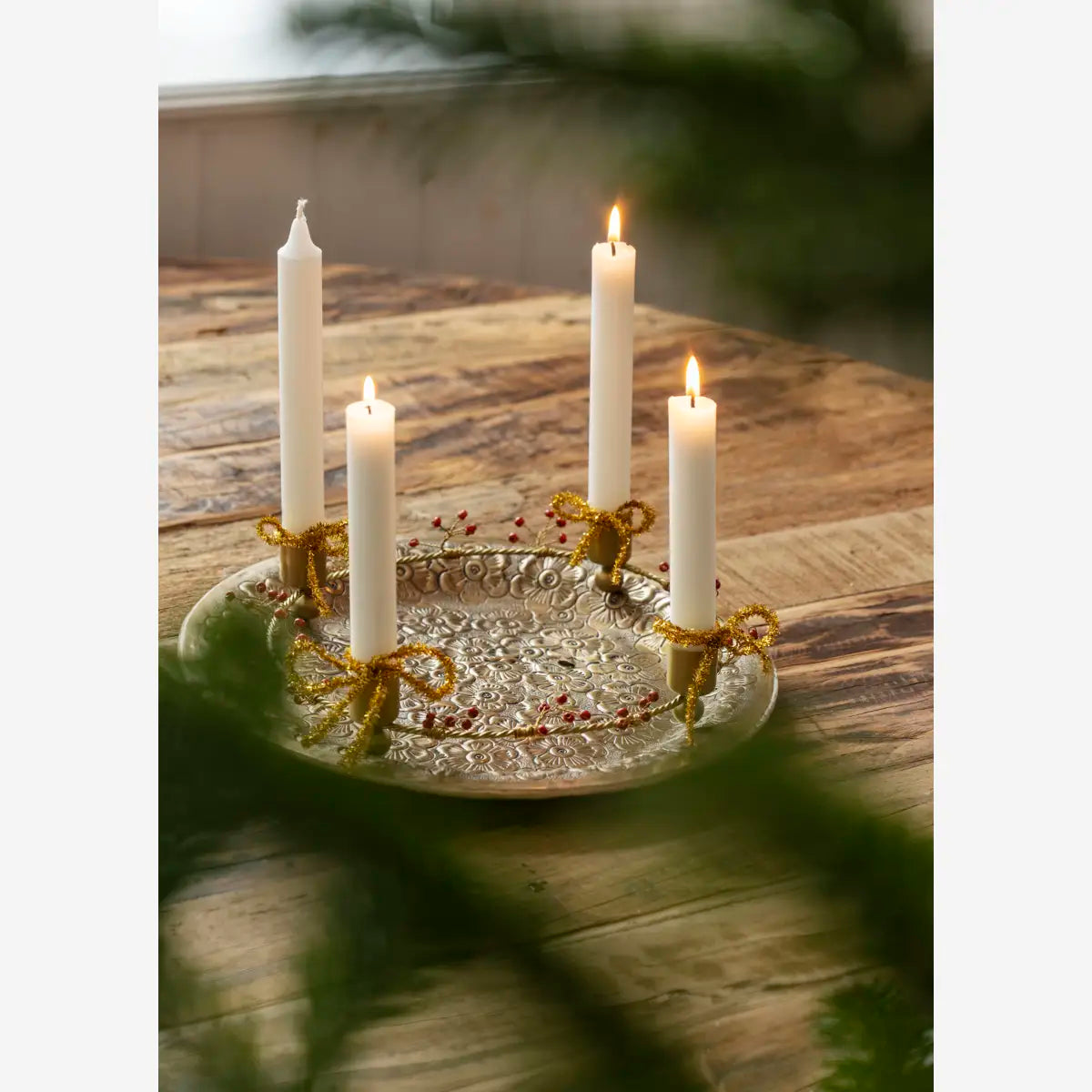 Round Iron Candle Holder for Four Candles