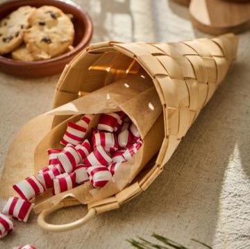 Chip Wood Cone For Tree Treats