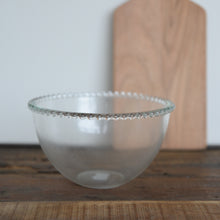 Load image into Gallery viewer, Pearl Glass Bowl / 21cm