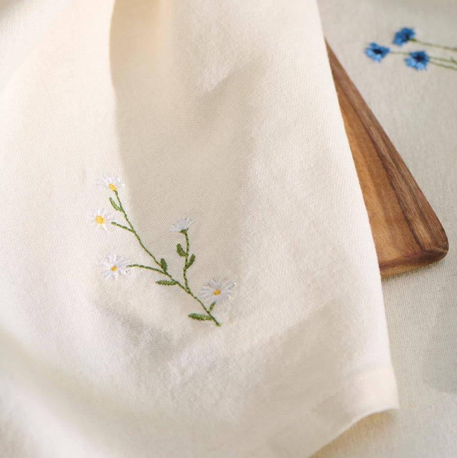 Daisy Embroidered Floral Napkin