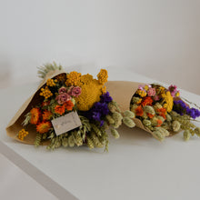 Load image into Gallery viewer, Large Mixed Dried Flowers