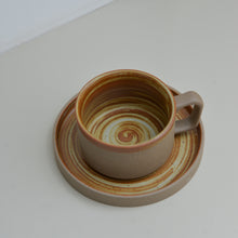 Load image into Gallery viewer, Stoneware Saucer / Brown