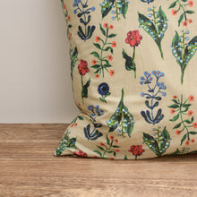 Load image into Gallery viewer, Daki Floral Cushion With Filler
