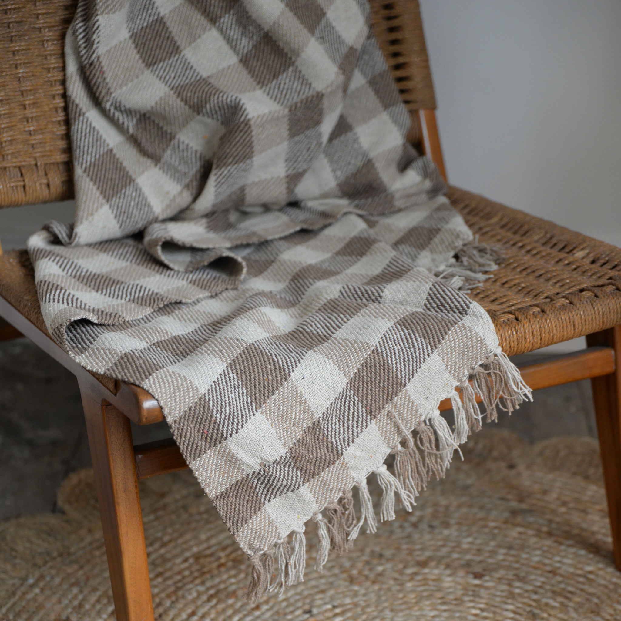 Checked Throws Brown and Beige Check Cotton Throw – Mon Pote